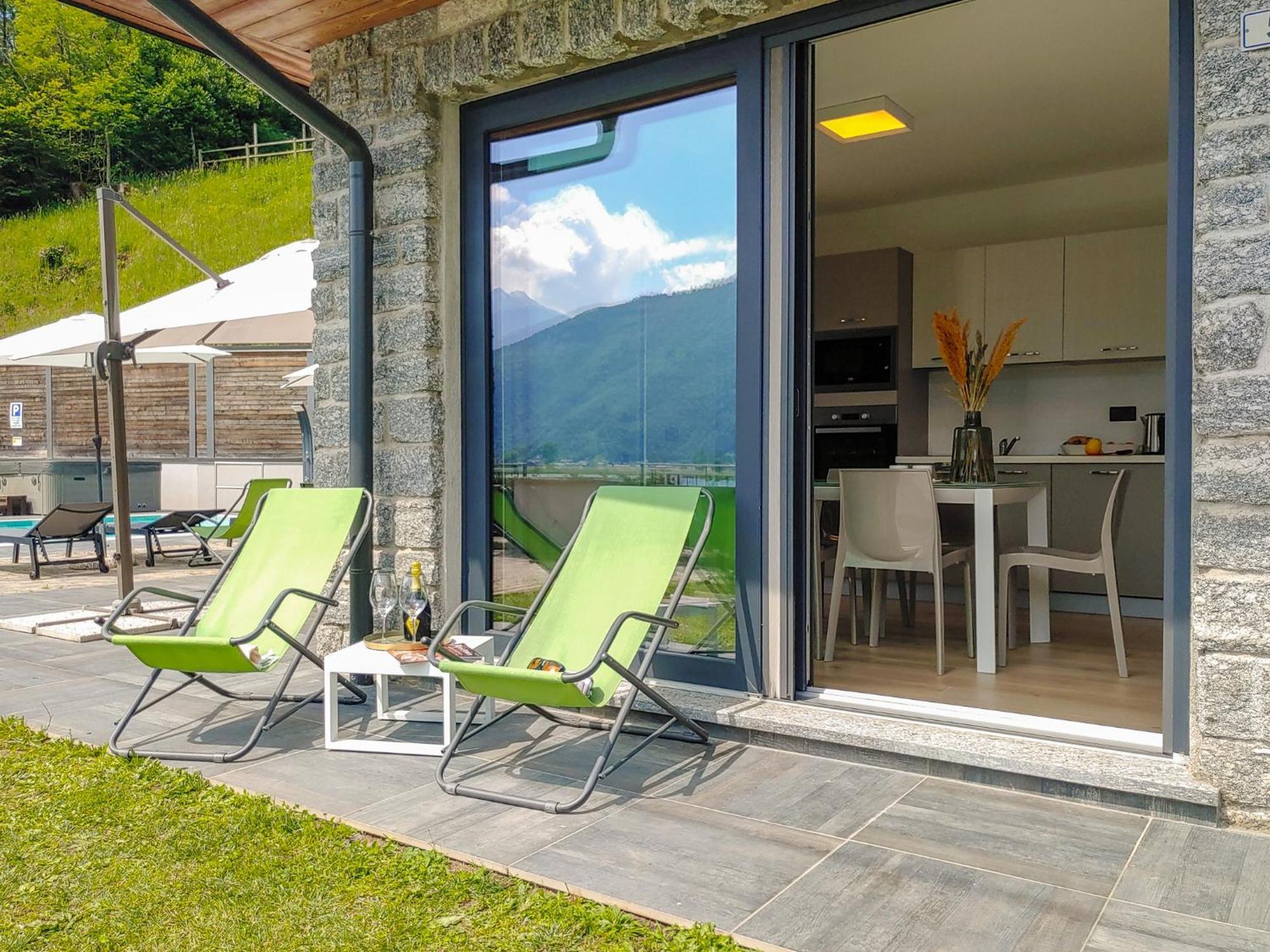 Dascio Emotion Ferienwohnung Mit Terrasse Am See Exterior photo